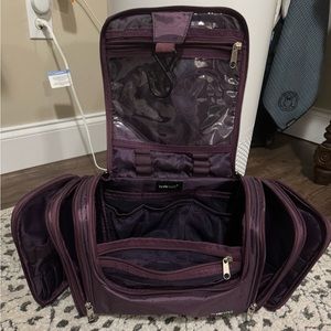 Hanging Toiletry Case